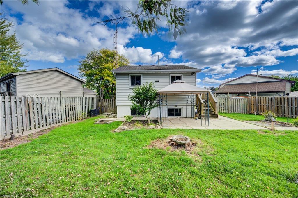 36 Lamb Court, Hamilton, ON - Outdoor