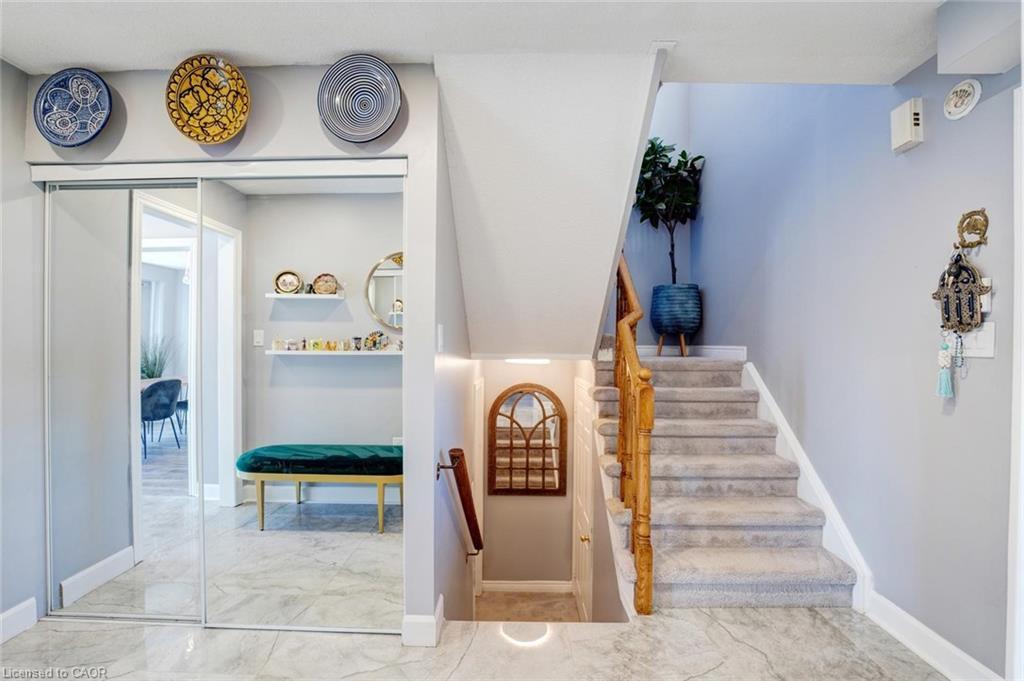 68 Heritage Court, Barrie, ON - Indoor Photo Showing Other Room