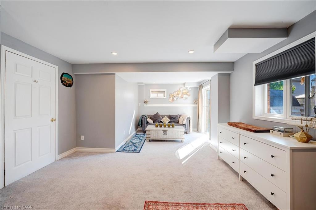 68 Heritage Court, Barrie, ON - Indoor