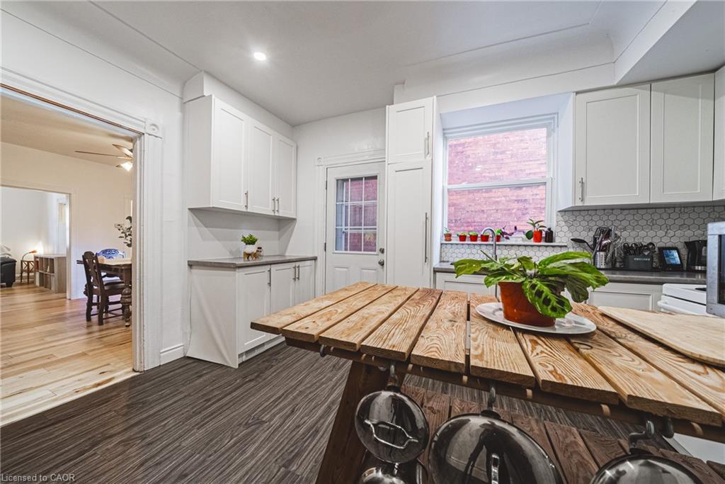 215 Mary Street, Hamilton, ON - Indoor