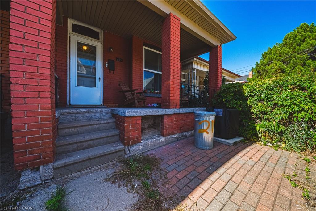 215 Mary Street, Hamilton, ON - Outdoor With Deck Patio Veranda