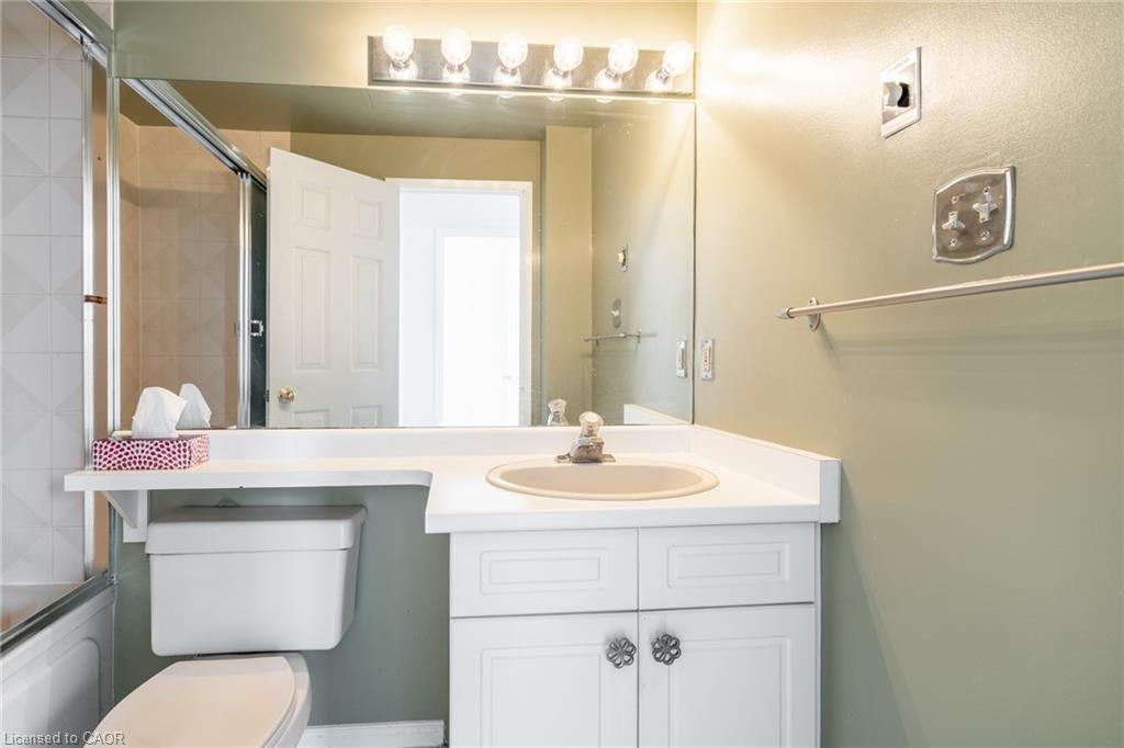 709-36 James Street S, Hamilton, ON - Indoor Photo Showing Bathroom