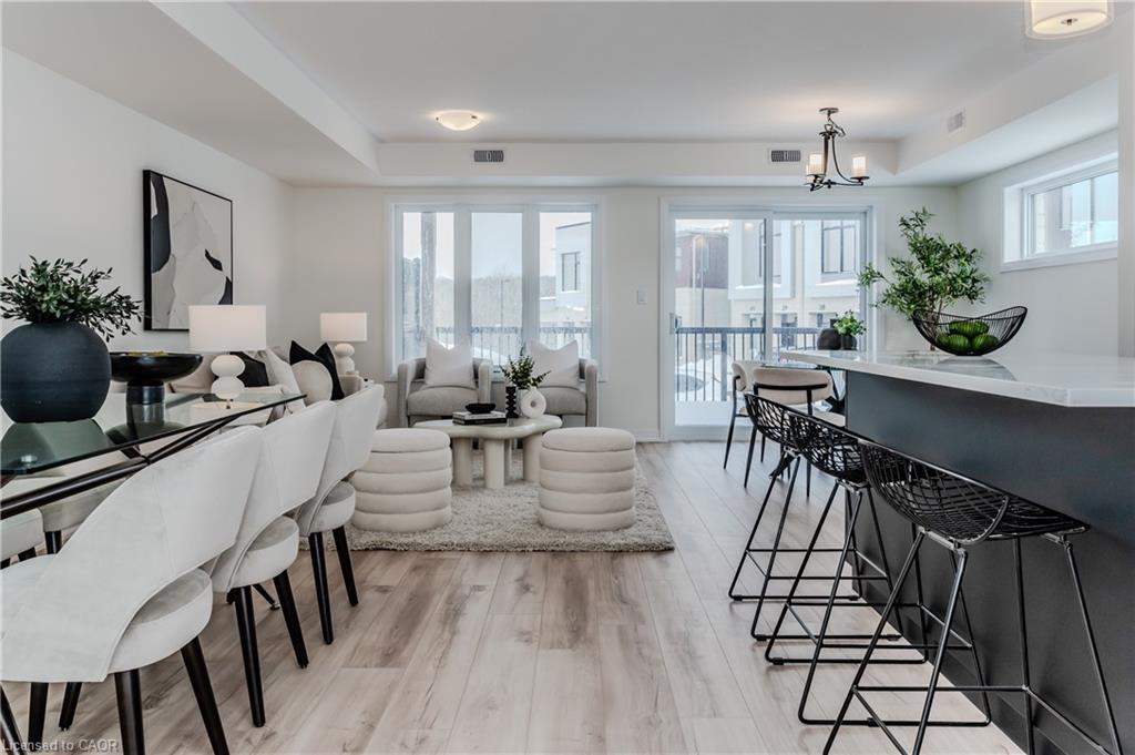 A4-15 Stauffer Woods Trail, Kitchener, ON - Indoor Photo Showing Dining Room