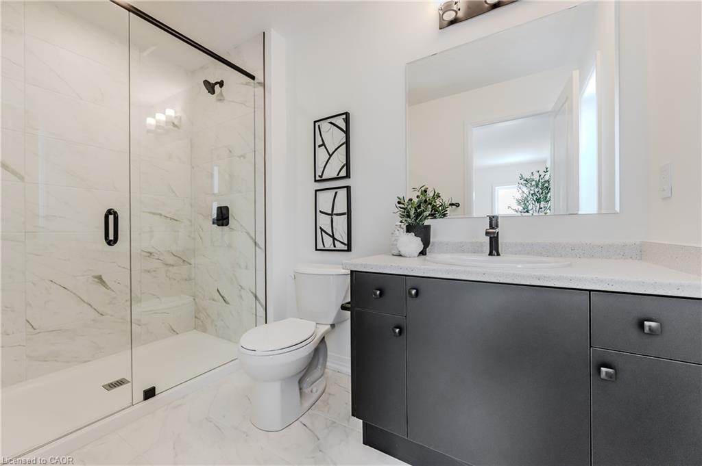 A4-15 Stauffer Woods Trail, Kitchener, ON - Indoor Photo Showing Bathroom