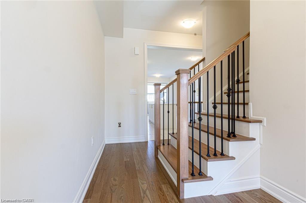 3273 Sixth Line, Oakville, ON - Indoor Photo Showing Other Room