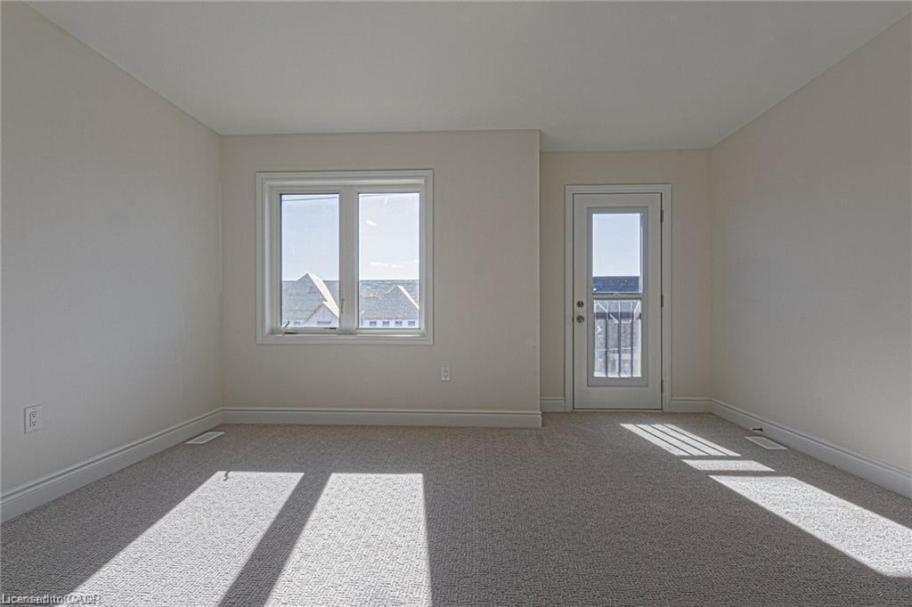 3273 Sixth Line, Oakville, ON - Indoor Photo Showing Other Room