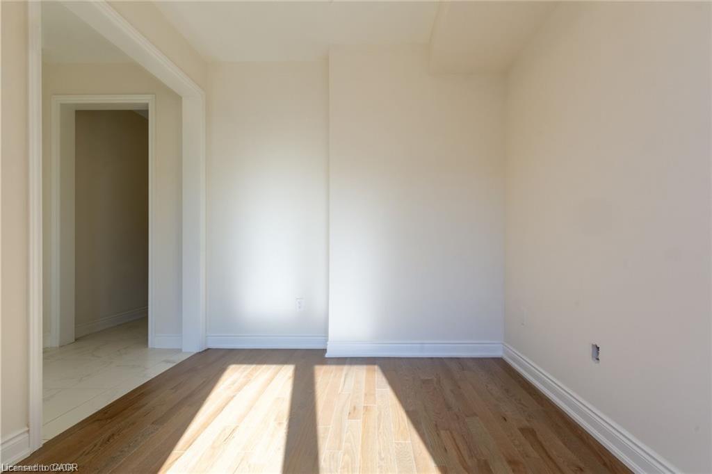 3273 Sixth Line, Oakville, ON - Indoor Photo Showing Other Room