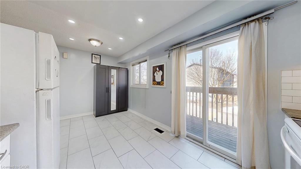 43-1155 Paramount Drive, Stoney Creek, ON - Indoor