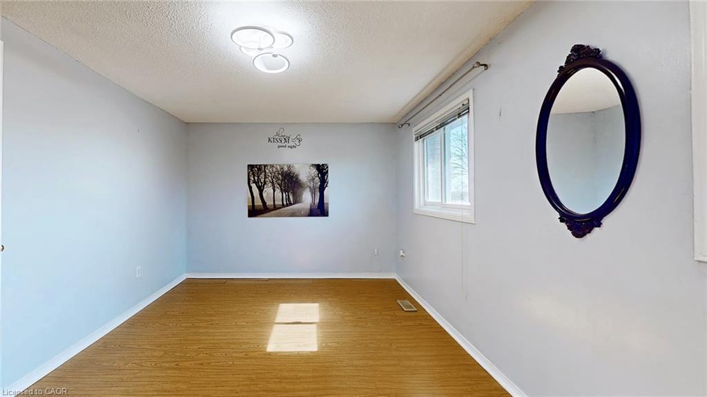 43-1155 Paramount Drive, Stoney Creek, ON - Indoor Photo Showing Other Room