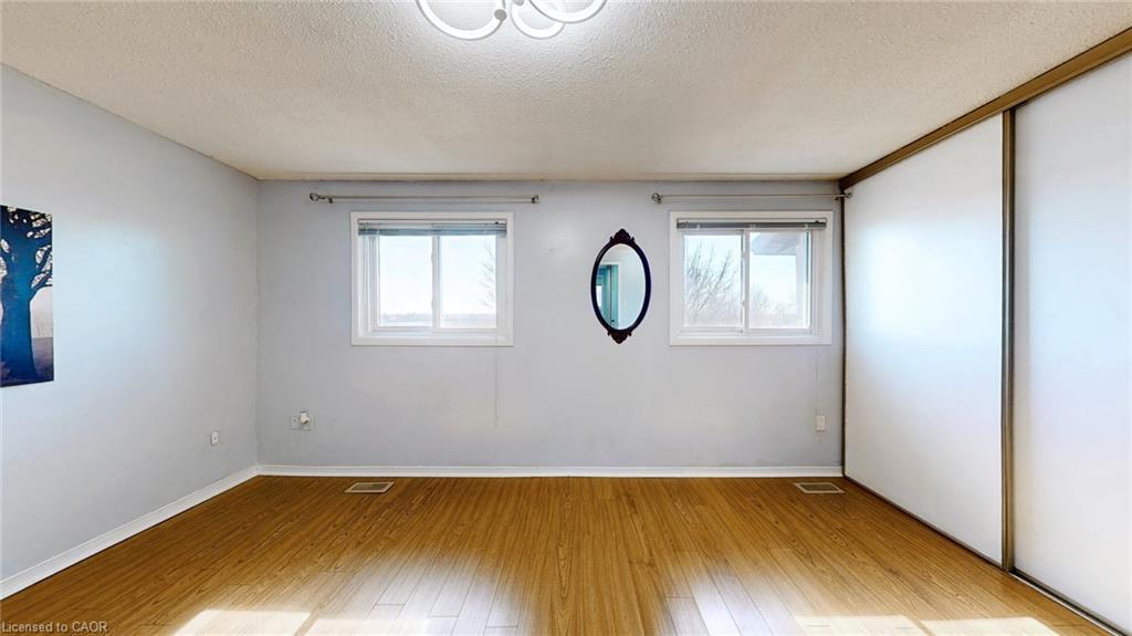 43-1155 Paramount Drive, Stoney Creek, ON - Indoor Photo Showing Other Room