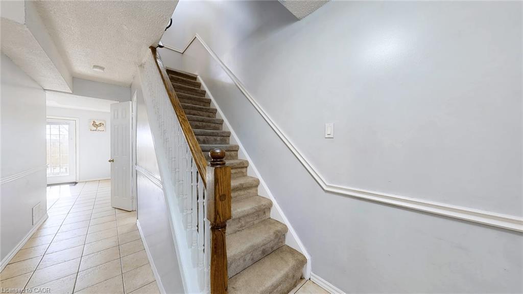 43-1155 Paramount Drive, Stoney Creek, ON - Indoor Photo Showing Other Room