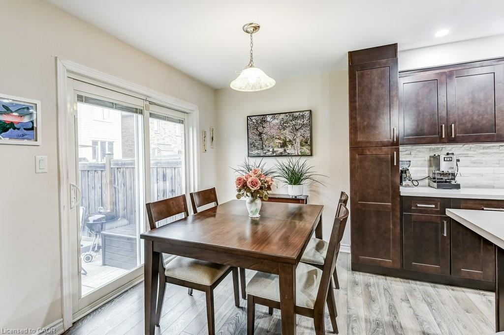 35 Dredge Court, Milton, ON - Indoor Photo Showing Dining Room