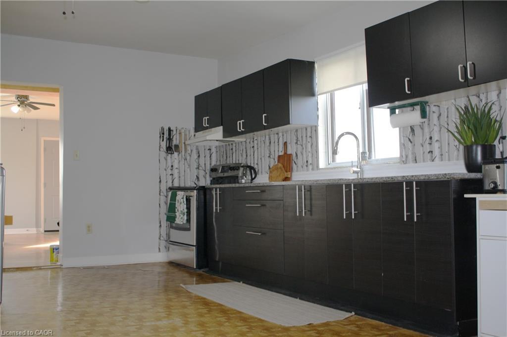 6569 3 Highway, Canfield, ON - Indoor Photo Showing Kitchen