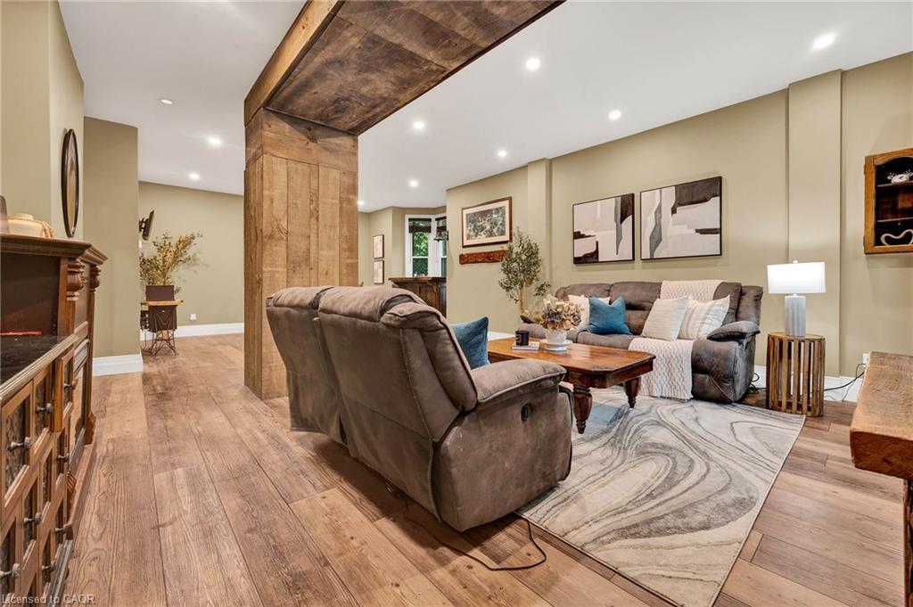 115 Cedar Street, Cambridge, ON - Indoor