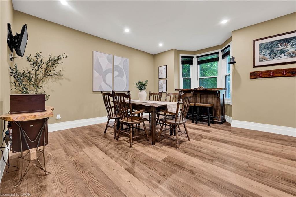 115 Cedar Street, Cambridge, ON - Indoor Photo Showing Dining Room