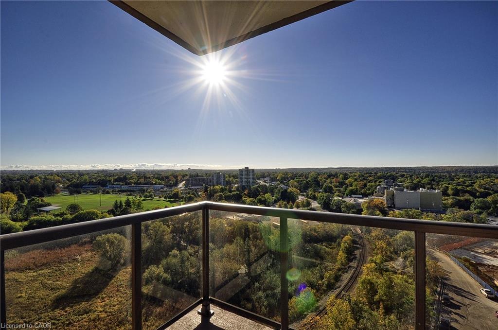 1210-237 King Street W, Cambridge, ON - Outdoor With View