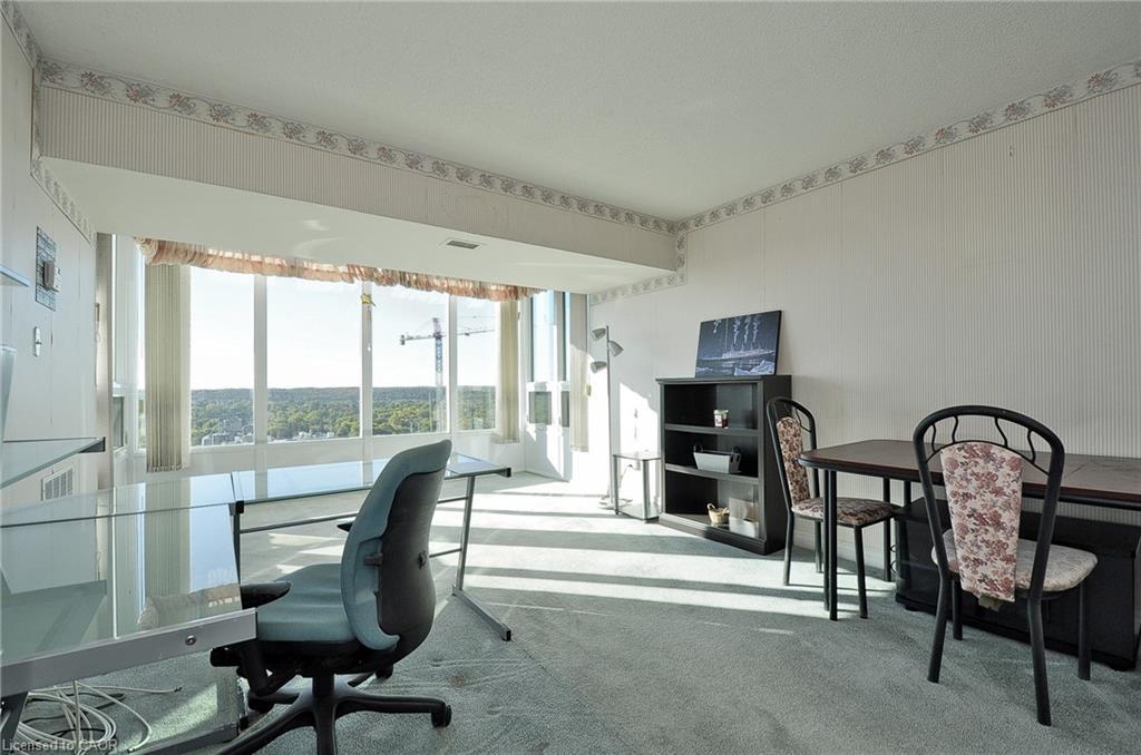 1210-237 King Street W, Cambridge, ON - Indoor Photo Showing Office