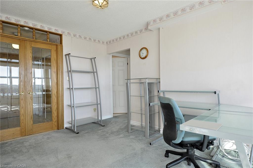 1210-237 King Street W, Cambridge, ON - Indoor Photo Showing Office