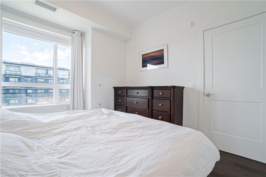 407-255 Northfield Drive E, Waterloo, ON - Indoor Photo Showing Bedroom