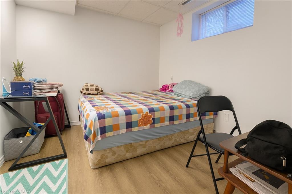 988 Prosperity Court, London, ON - Indoor Photo Showing Bedroom
