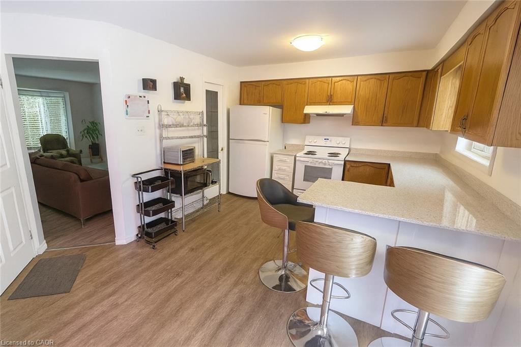 988 Prosperity Court, London, ON - Indoor Photo Showing Kitchen