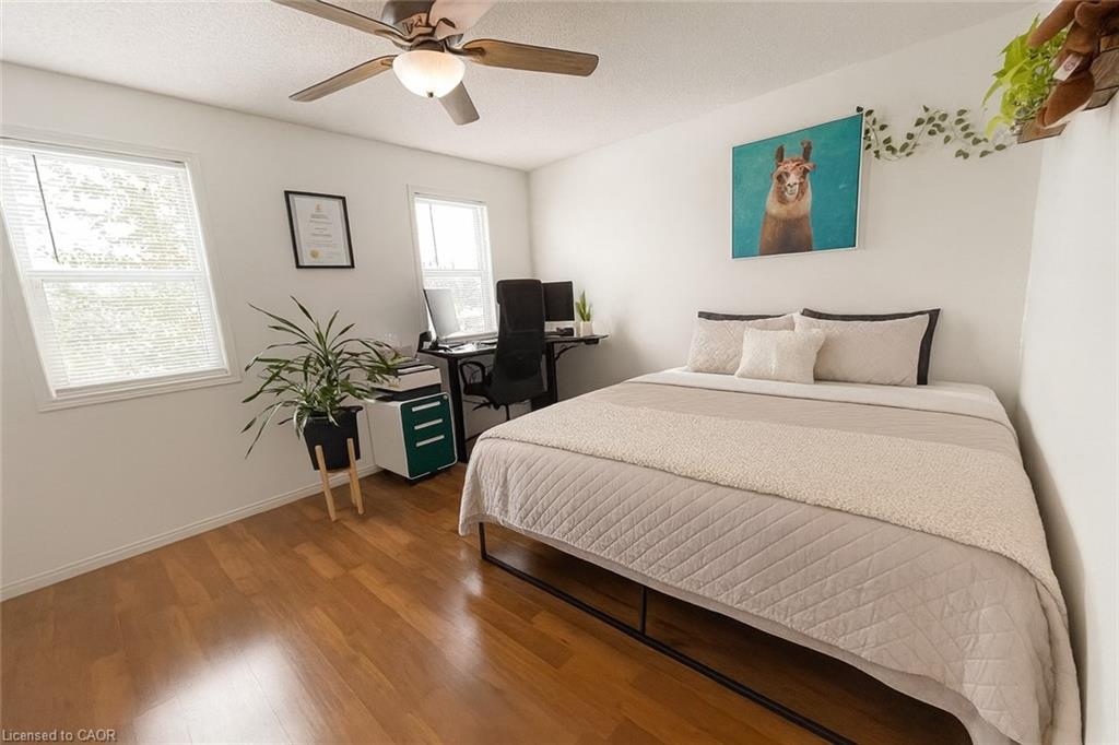 988 Prosperity Court, London, ON - Indoor Photo Showing Bedroom