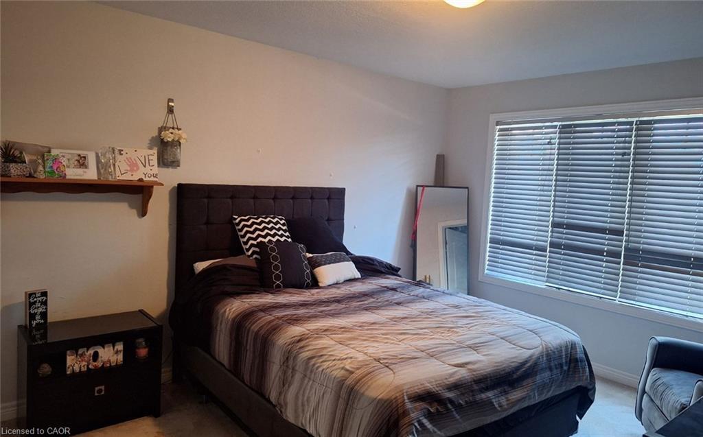 4-98 Shoreview Place, Stoney Creek, ON - Indoor Photo Showing Bedroom