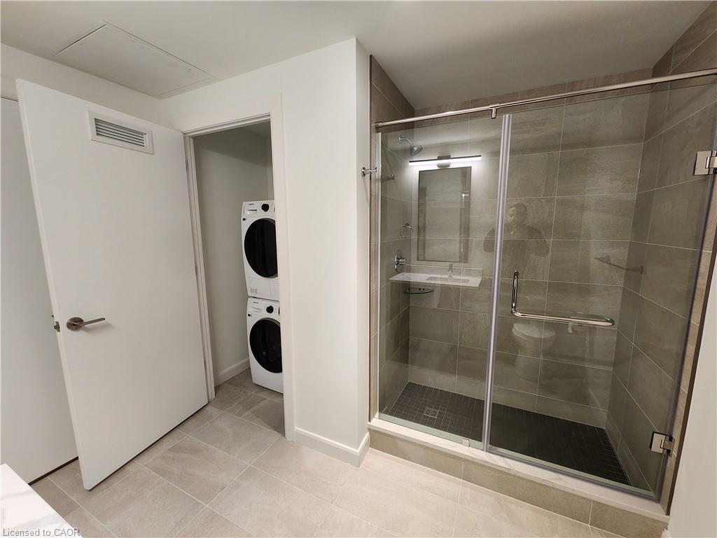 306-741 King Street W, Kitchener, ON - Indoor Photo Showing Bathroom