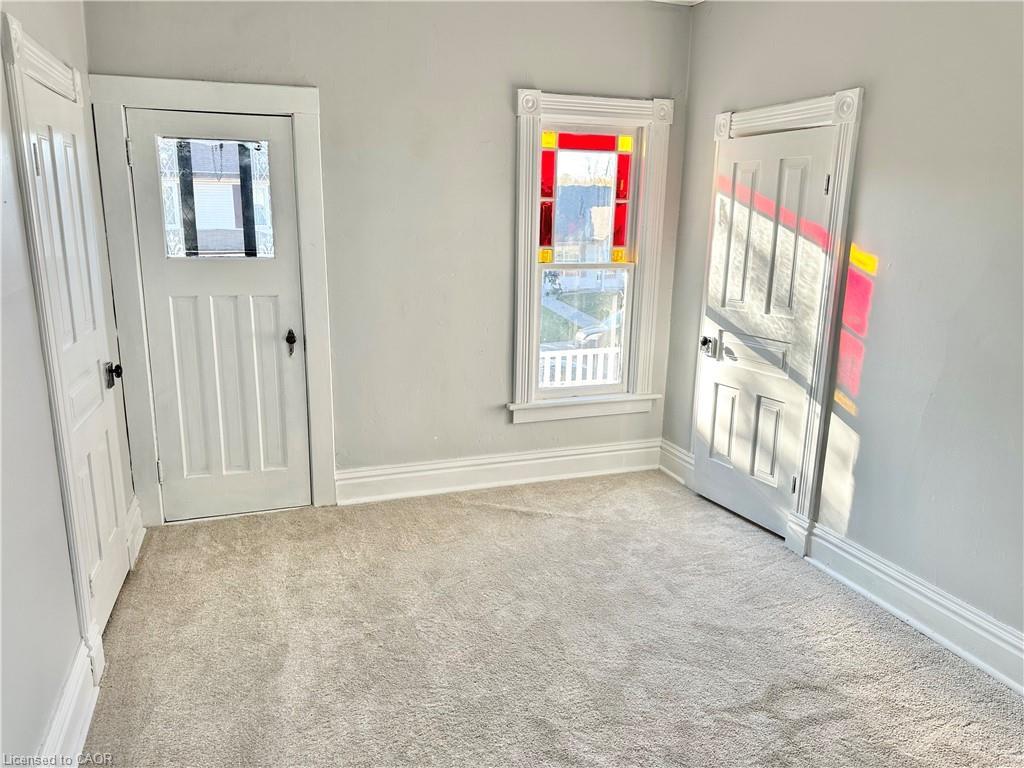 18 King Street, Tillsonburg, ON - Indoor Photo Showing Other Room