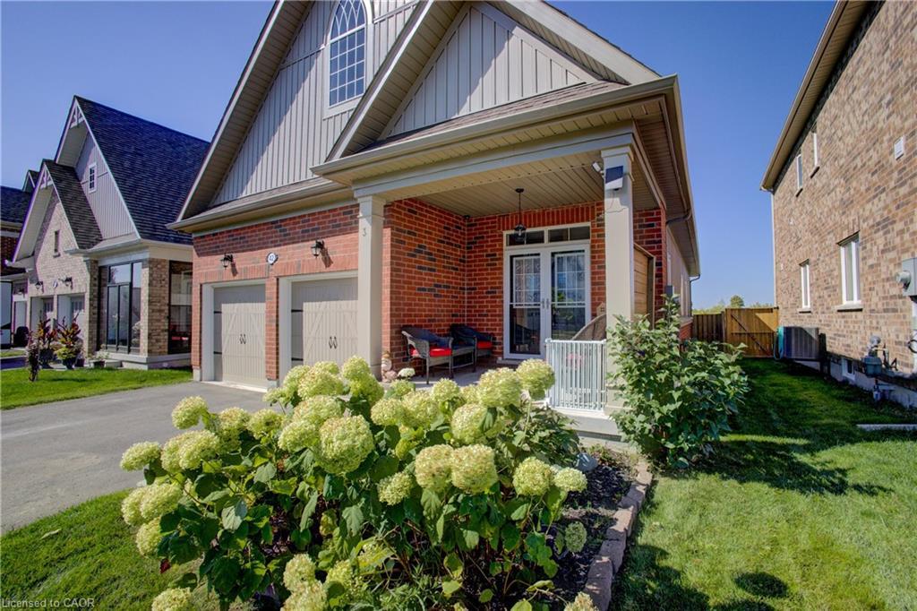 42 Jenkins Street, Grand Valley, ON - Outdoor