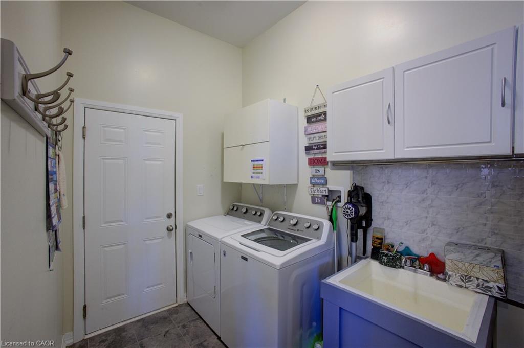 42 Jenkins Street, Grand Valley, ON - Indoor Photo Showing Laundry Room