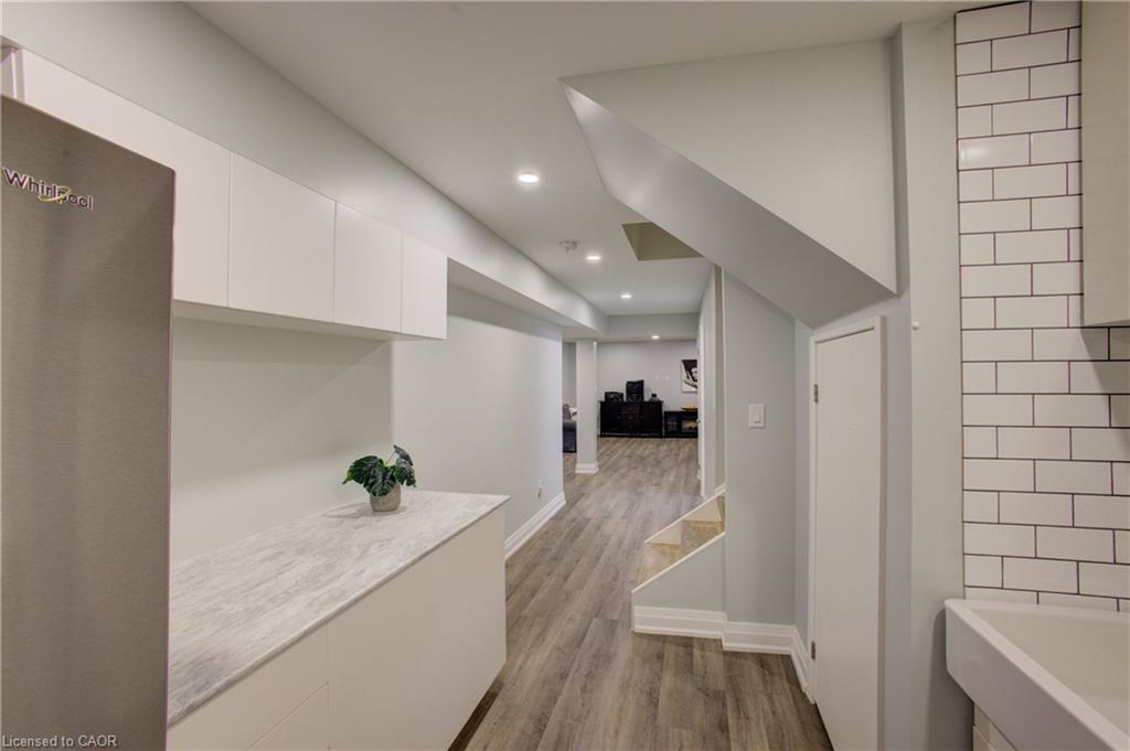 42 Jenkins Street, Grand Valley, ON - Indoor Photo Showing Other Room