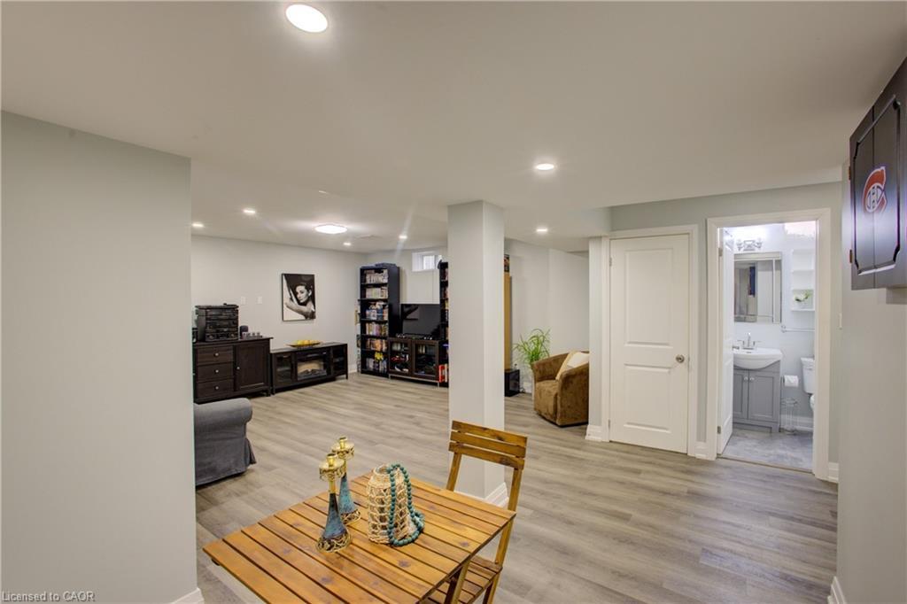 42 Jenkins Street, Grand Valley, ON - Indoor