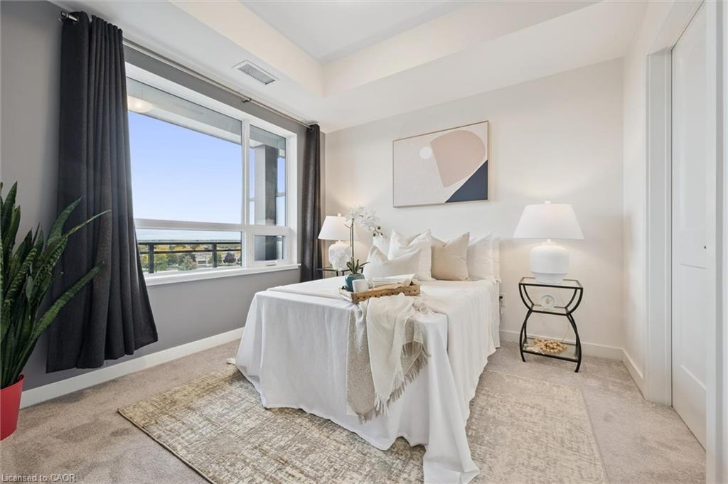 516-251 Northfield Drive E, Waterloo, ON - Indoor Photo Showing Bedroom