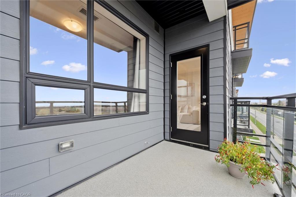 516-251 Northfield Drive E, Waterloo, ON - Outdoor With Balcony With Exterior