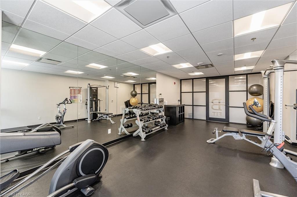 516-251 Northfield Drive E, Waterloo, ON - Indoor Photo Showing Gym Room