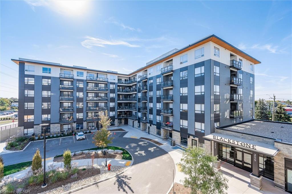 516-251 Northfield Drive E, Waterloo, ON - Outdoor With Balcony