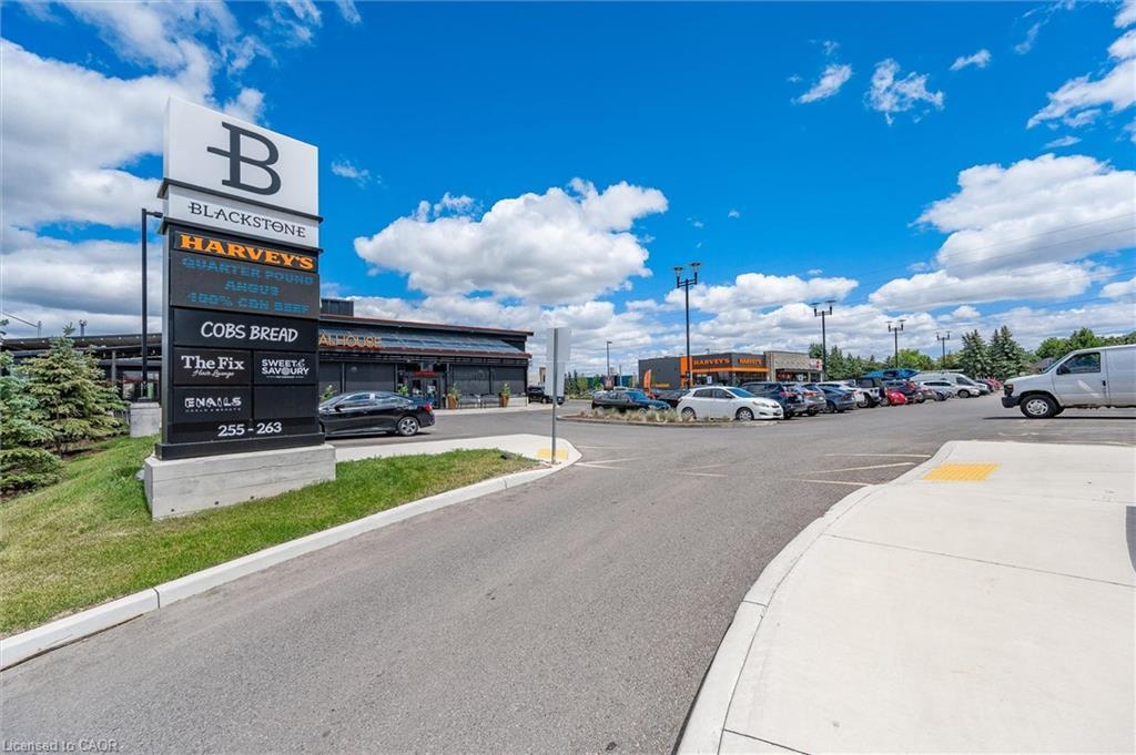 516-251 Northfield Drive E, Waterloo, ON - Outdoor