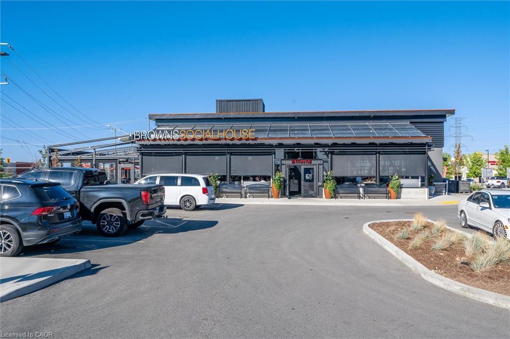 516-251 Northfield Drive E, Waterloo, ON - Outdoor