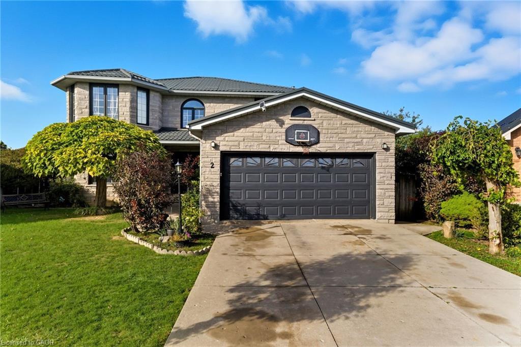 2 Morningstar Court, Hamilton, ON - Outdoor