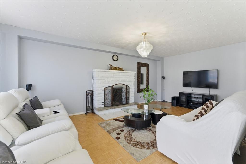 2 Morningstar Court, Hamilton, ON - Indoor Photo Showing Living Room With Fireplace
