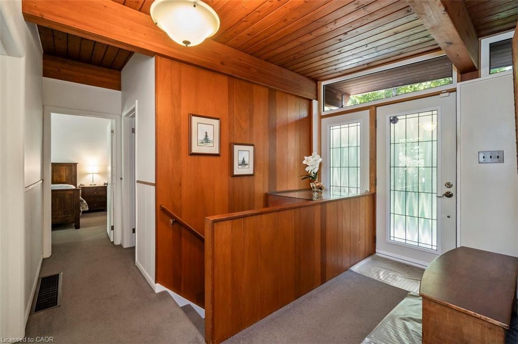 1441 Mineral Springs Road, Hamilton, ON - Indoor Photo Showing Other Room