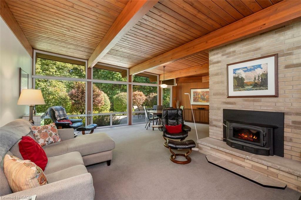 1441 Mineral Springs Road, Hamilton, ON - Photo Showing Living Room With Fireplace