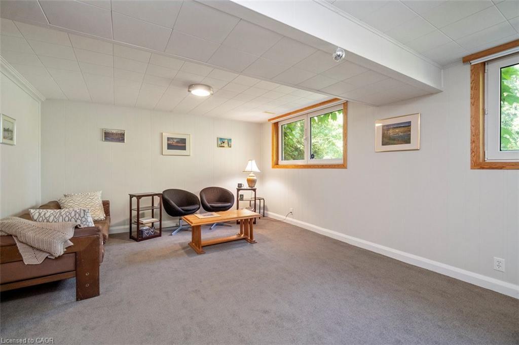 1441 Mineral Springs Road, Hamilton, ON - Indoor