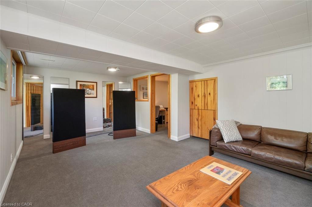 1441 Mineral Springs Road, Hamilton, ON - Indoor