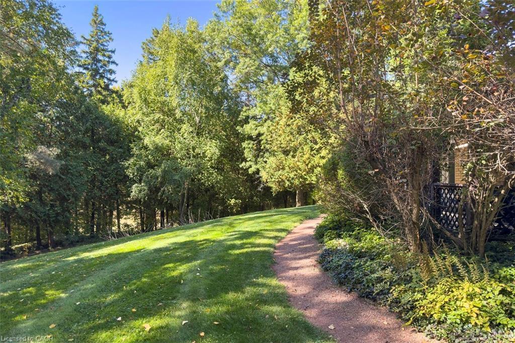 1441 Mineral Springs Road, Hamilton, ON - Outdoor