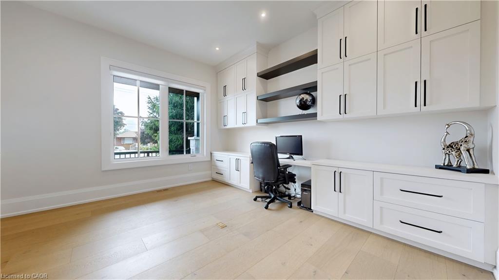 212 Southview Road, Oakville, ON - Indoor