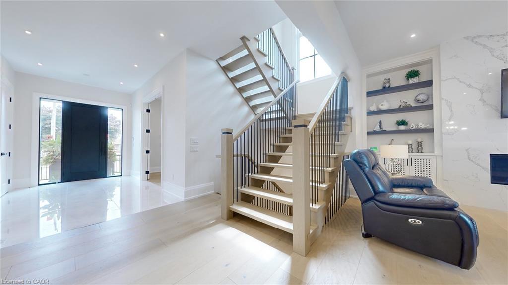 212 Southview Road, Oakville, ON - Indoor