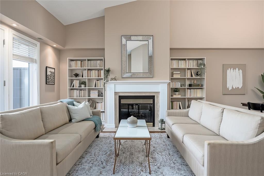 19-3230 New Street, Burlington, ON - Indoor Photo Showing Living Room With Fireplace