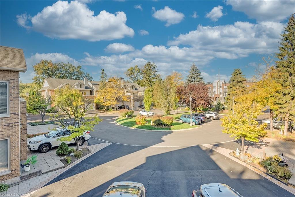 19-3230 New Street, Burlington, ON - Outdoor With View